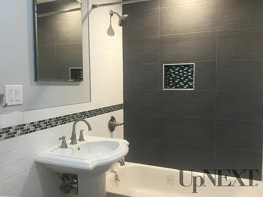 Rented by UpNext Real Estate | media 21