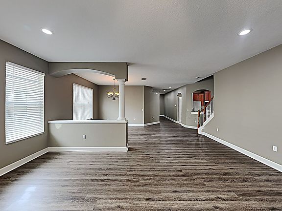 5th image of 7831 Grasmere Dr