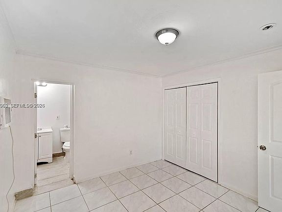 4th image of 17200 NW 51st Pl Unit B