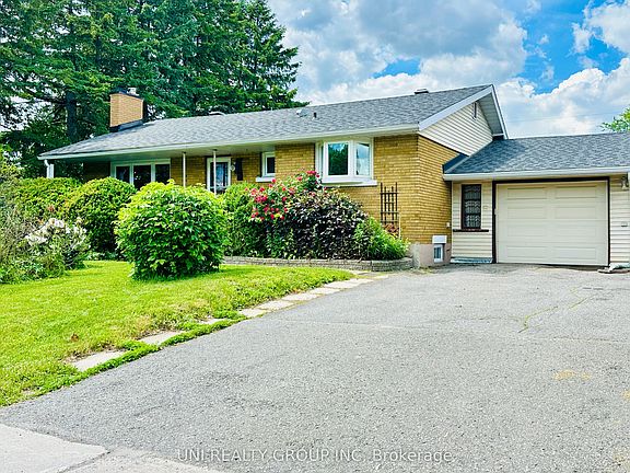 2nd image of 77 Meadowlands Dr W