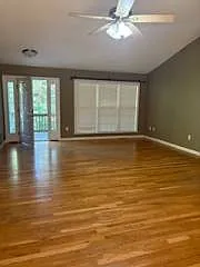 3 bed, 2.0 bath, $2,400 — Photo 2