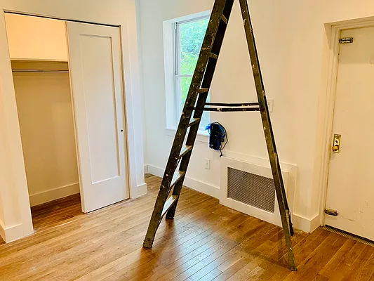 Rented by Evergreen Realty & Investments | media 41