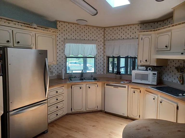 16209 Asheboro Ct — Photo 6