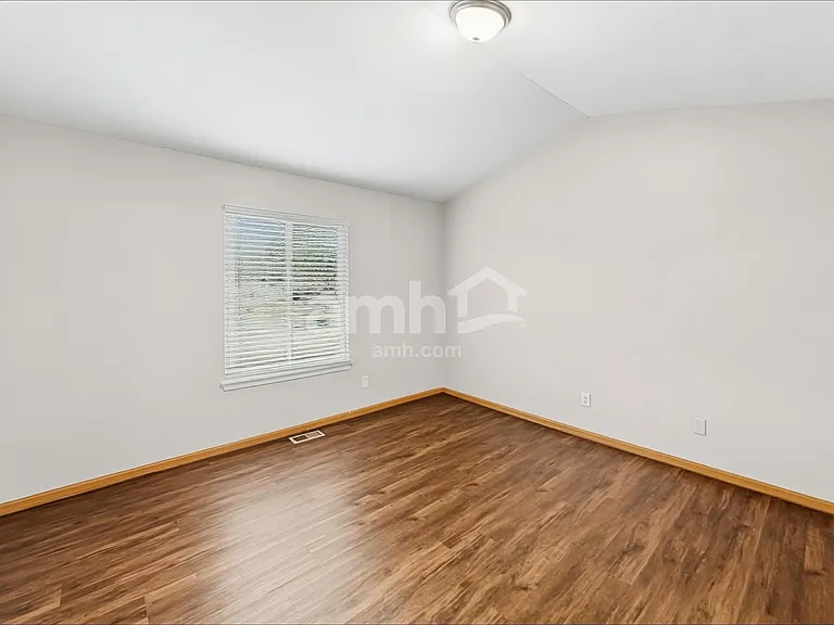 21555 Fulton Ct — Photo 11