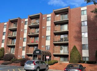 135 Franklin St APT 202, Stoneham, MA 02180