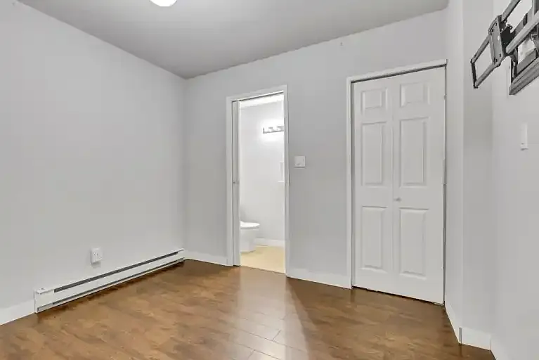 1535 Saint Georges Ave #5 — Photo 9
