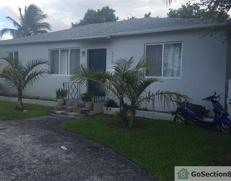 2nd image of 316 NW 103rd St
