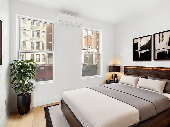 2nd image of 1440 Pacific St #1