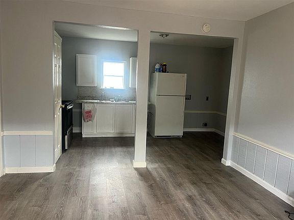 2nd image of 4326 Larkspur St #1-4