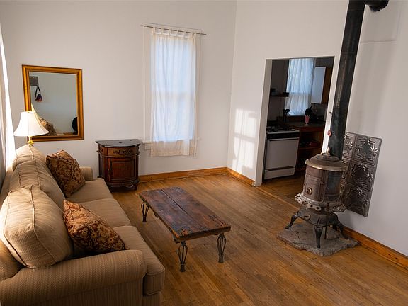 3rd image of 1 Opera House Rd