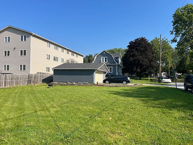 3202 Lincoln Way — Photo 17