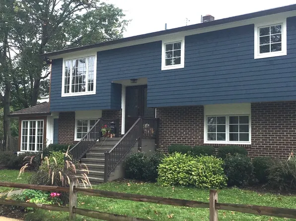 86 3rd Ave, Atlantic Highlands, NJ 07716