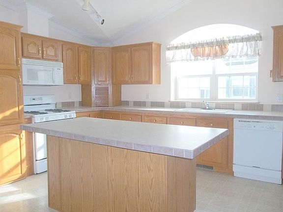 5th image of 25702 Shinnecock Dr
