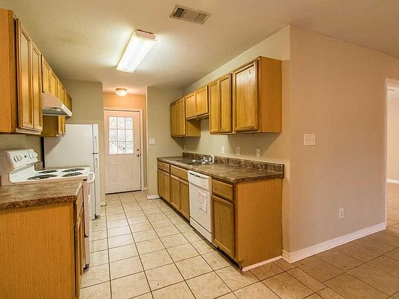 3rd image of 5423 Quail Creek Cir