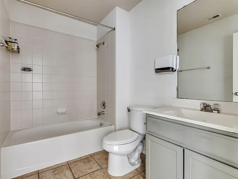 9203 Haverford Cove Ct — Photo 10