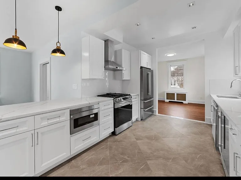 70 Normandy Rd — Photo 8
