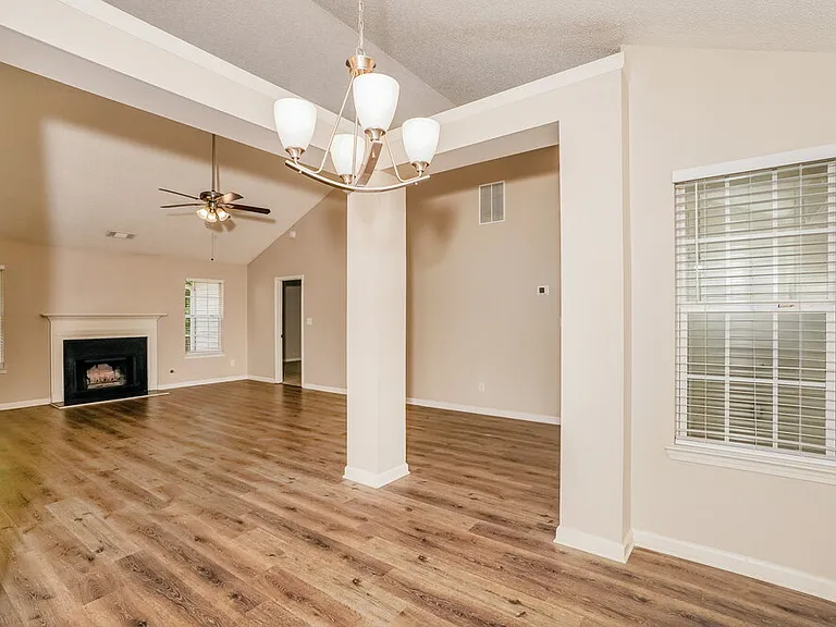 824 Summit Park Trl — Photo 6