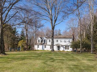 12 Norton Ln, Old Greenwich, CT 06870