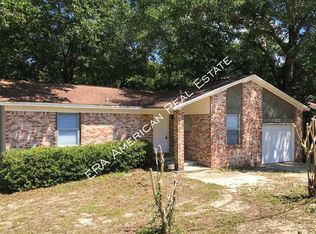 571 Woodlow Rd, Niceville, FL 32578