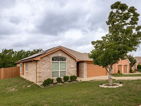 2nd image of 7813 Oak Garden Trl