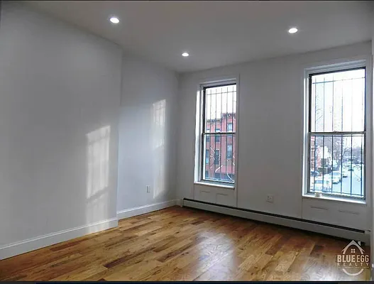 Rented by Massada Home Sales Inc | media 16