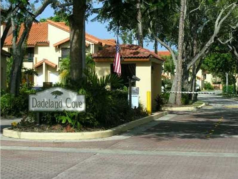 2nd image of 10115 SW 77th Ct