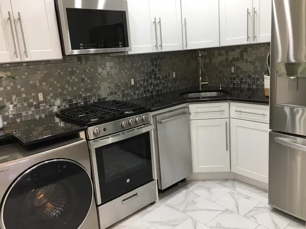 7223 60th Ave Floor 1, Maspeth, NY 11378