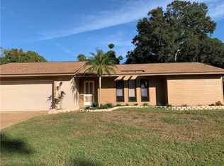 4855 Huntleigh Dr, Sarasota, FL 34233