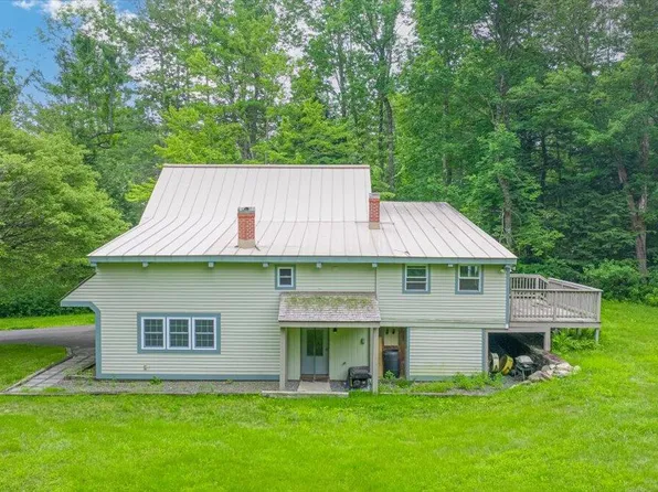 2 Mountain View Lane, Readfield, ME 04355