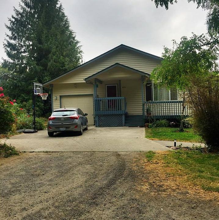 2nd image of 214 S 3rd Ave