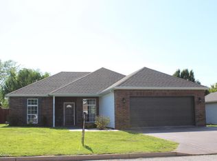 1620 Prier Ln, Webb City, MO 64870