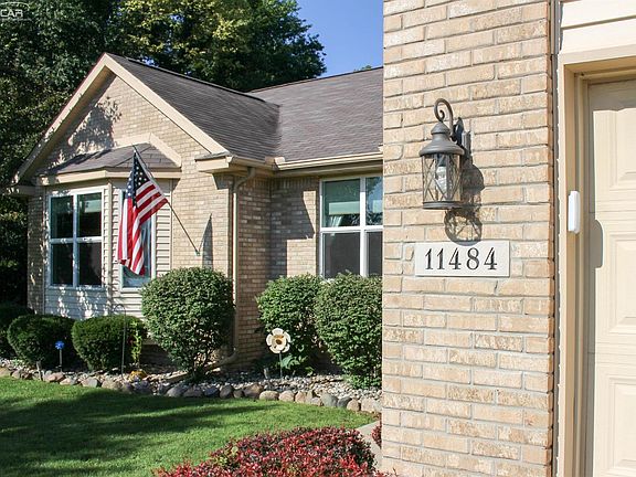 2nd image of 11484 Grand Oaks Dr
