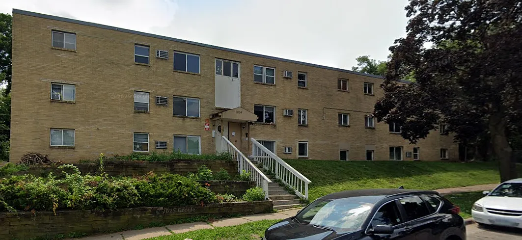 1034 Suburban Ave E — Photo 1