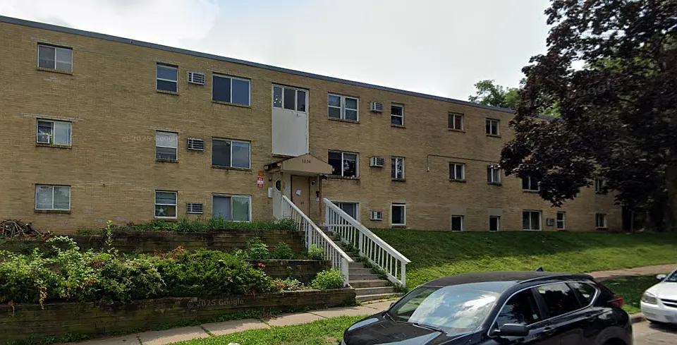 1034 Suburban Ave E #301