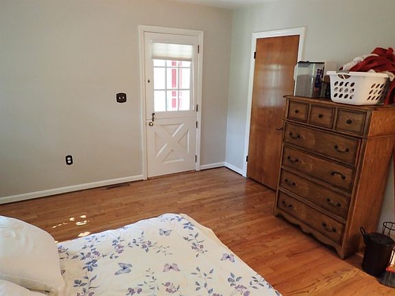 2nd image of 6552 Millwood Ln