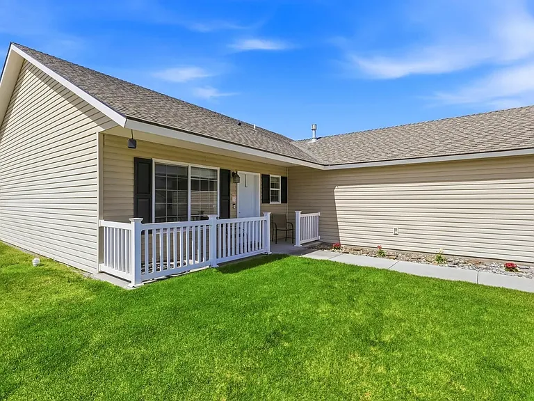 5512 Leon Ct — Photo 3