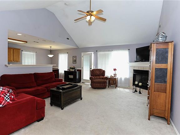 5th image of 601 Ane Ave