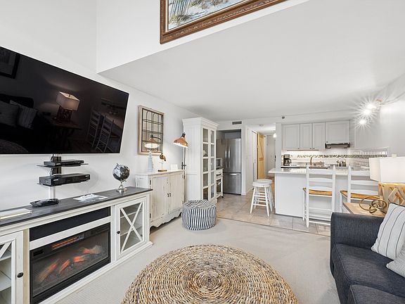 3rd image of 236 Edgemere St #127