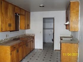 3rd image of 1236 N Linnell Ave