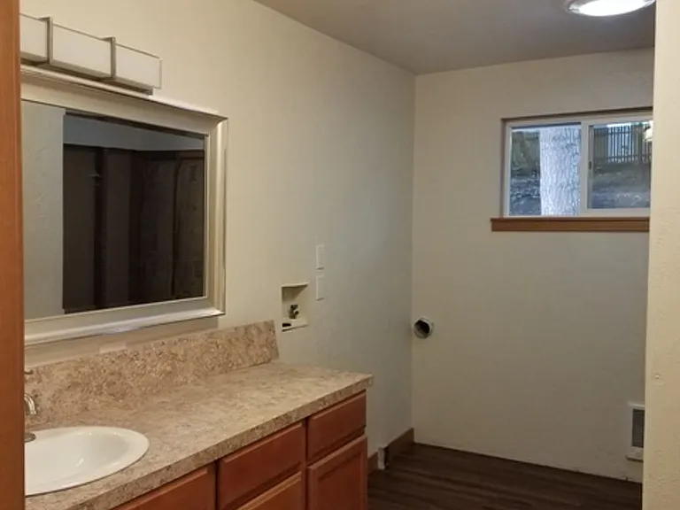 1125 Fairmount Ave — Photo 28