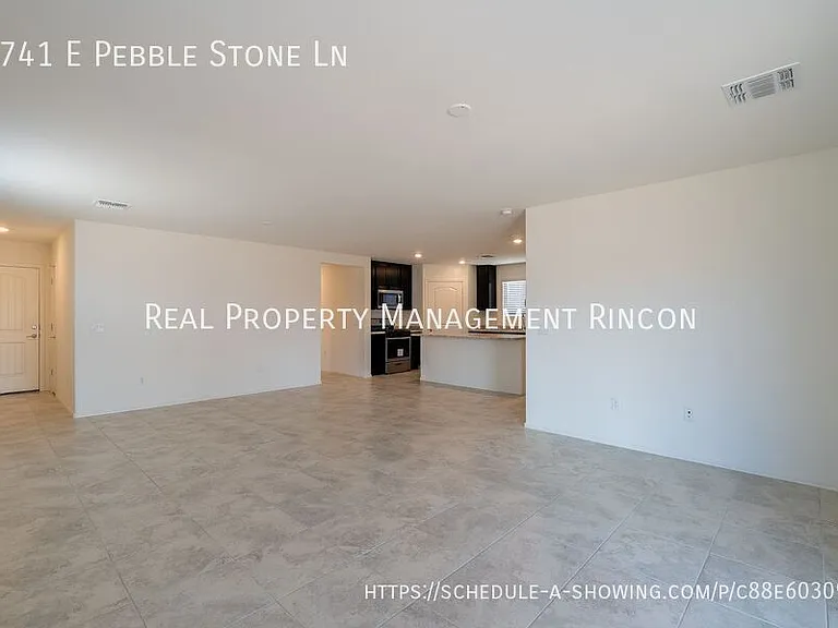 8741 E Pebble Stone Ln — Photo 2