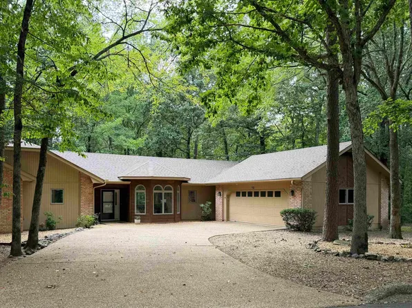 12 Emanuel Dr, Hot Springs, AR 71909
