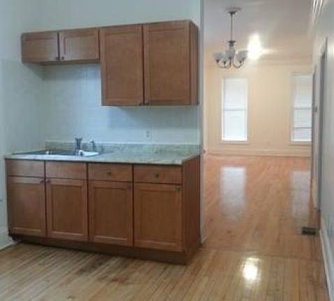 3rd image of 821 N California Ave #1