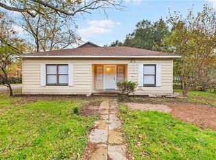 1215 Ursuline Ave, Bryan, TX 77803