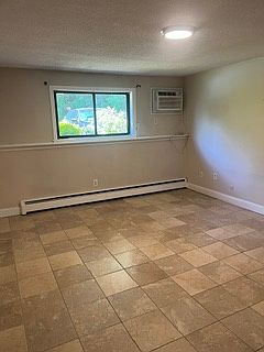 1st image of 645 W Lowell Ave Unit 2