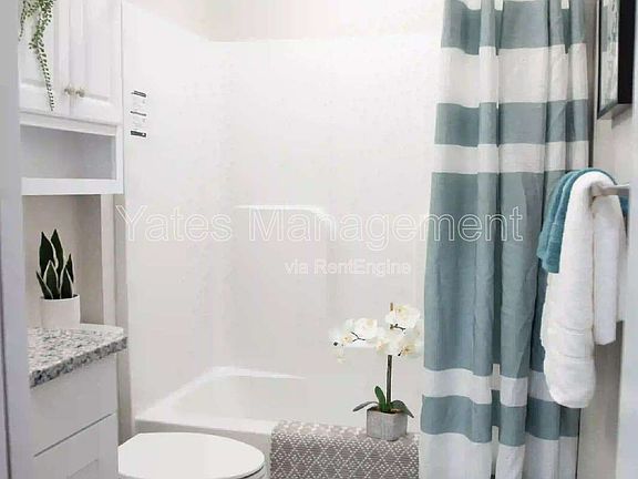 4th image of 411 W McPherson Ave #104