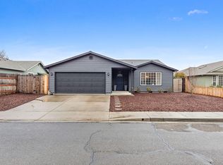 1127 Coachman Dr, Central Pt, OR 97502