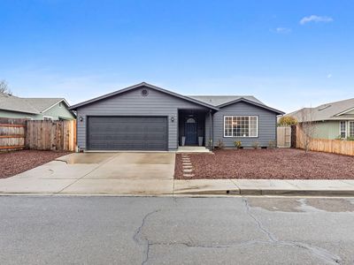 1127 Coachman Dr, Central Pt, OR, 97502