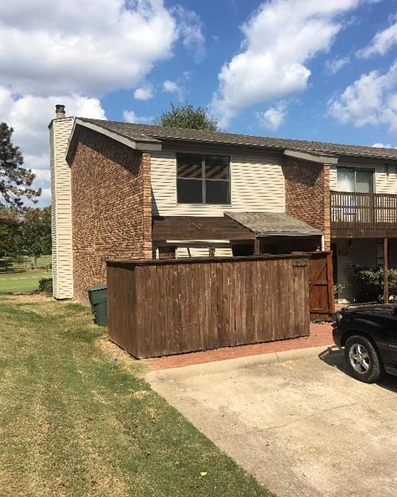 1st image of 2532 E Sweetbriar Dr