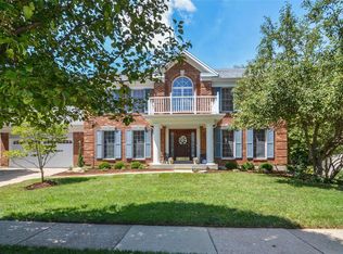 673 Carman Meadows Dr, Ballwin, MO